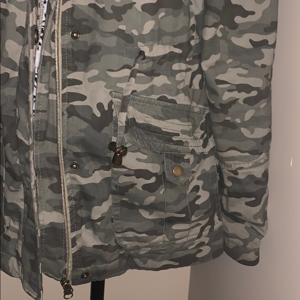 Camo Jacket - Picture 2 of 5